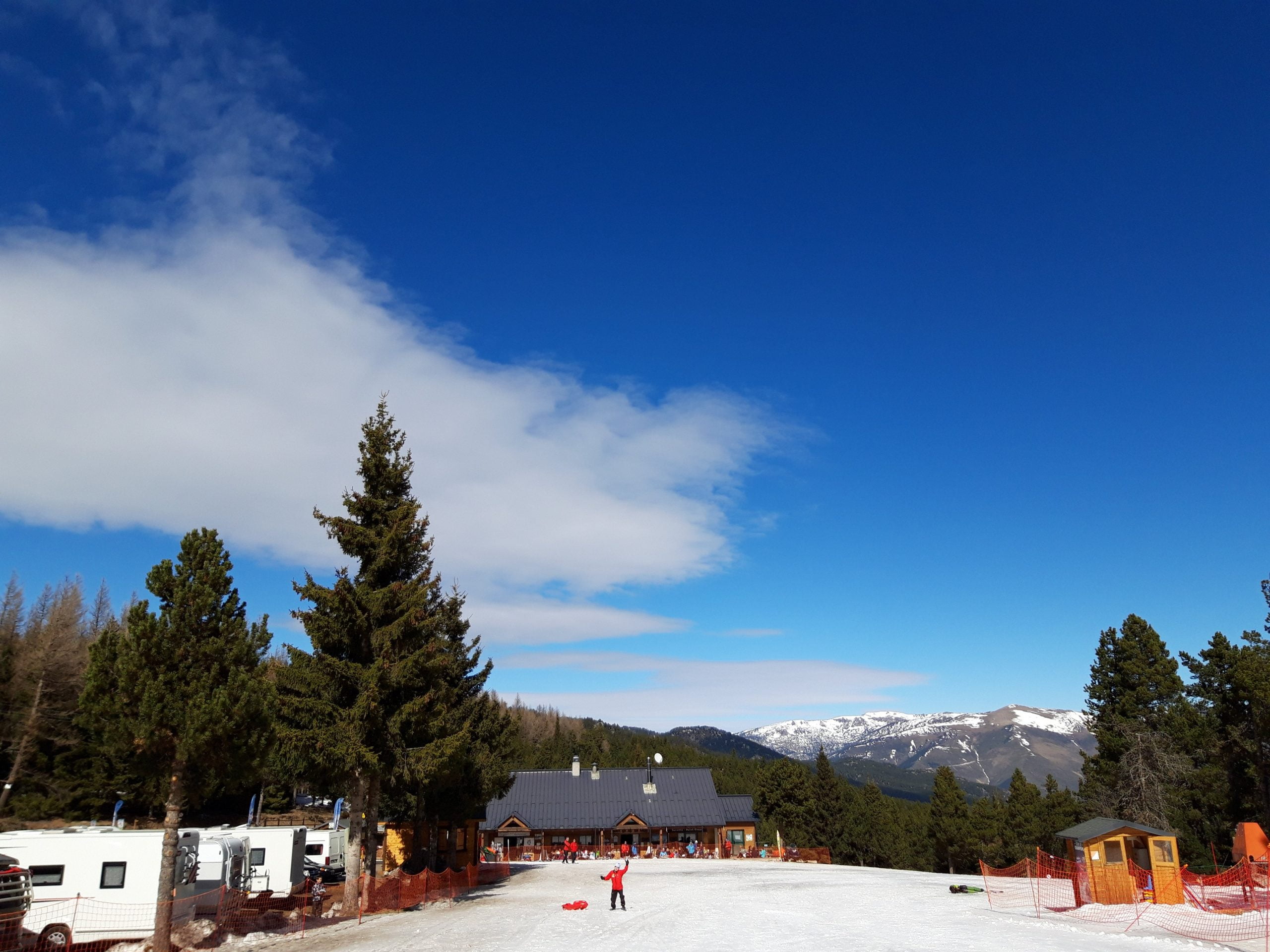 En este momento estás viendo El Capcir, ruta de esquí nórdico, raquetas de nieve en autocaravana y más