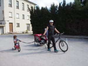 Vélo avec roues + voiture = équipement complet