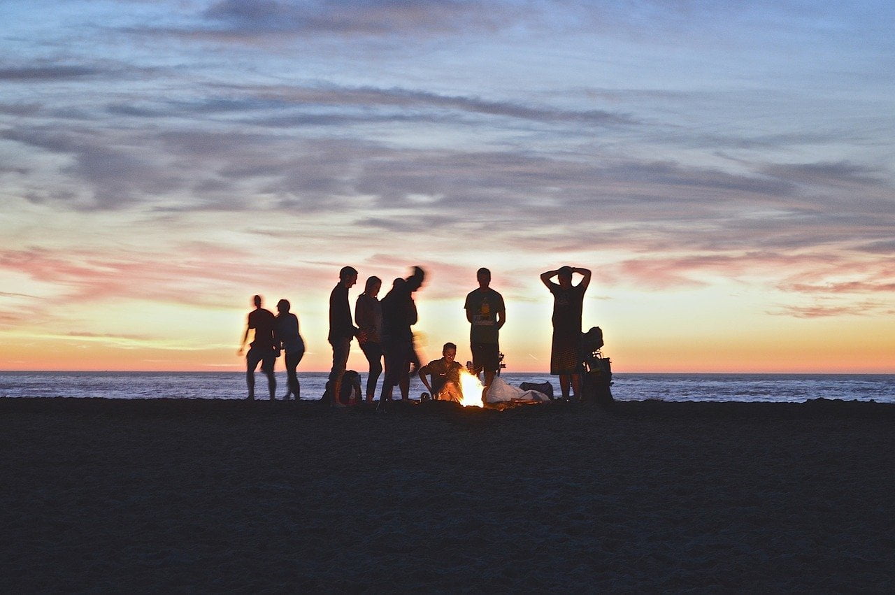 En este momento estás viendo 5 imprescindibles y 6 destinos para celebrar San Juan éste 2019 en autocaravana o camper