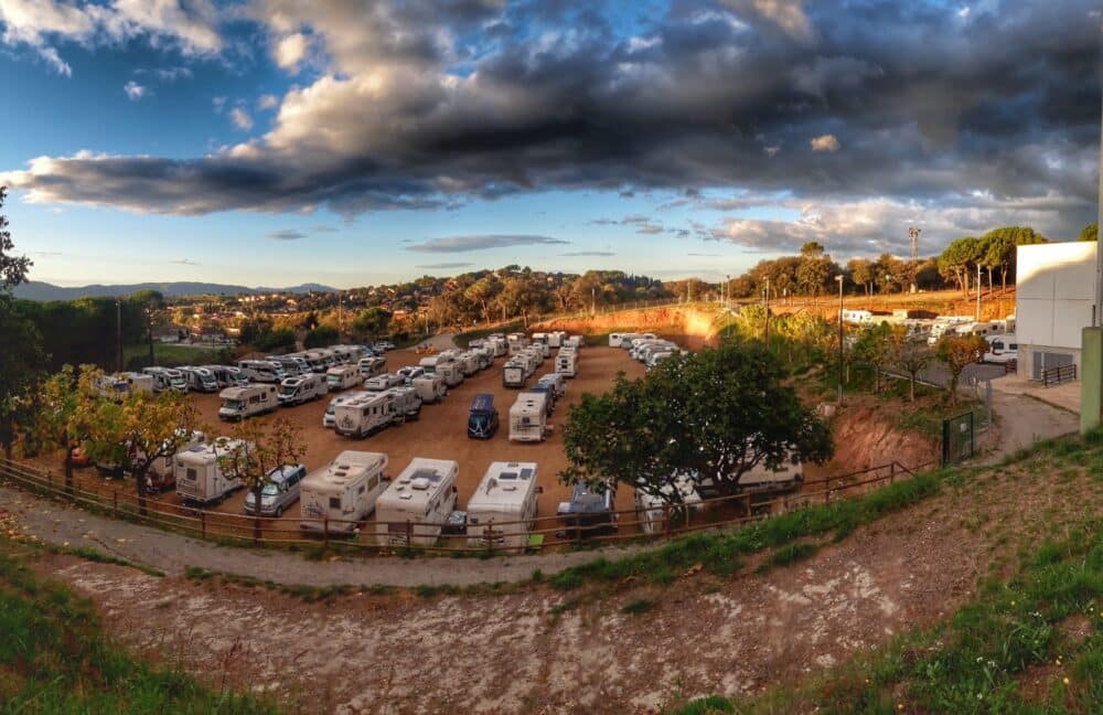 Camping-cars à gauche