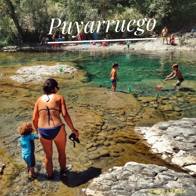 Em uma rota pelos Pirineus no verão de motorhome: Piscinas de águas cor de esmeralda em Puyarruego. Huesca Pirineus com filhos 100%