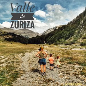 Valle di Zuriza. Il rifugio di Linza. Itinerario dei Pirenei della Navarra