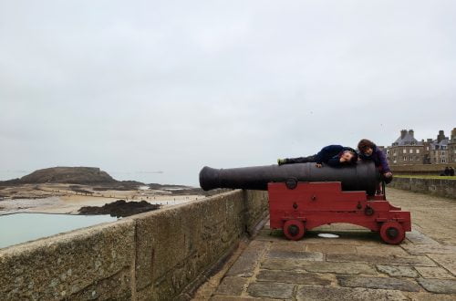 Saint-Malo, cañones en los muros