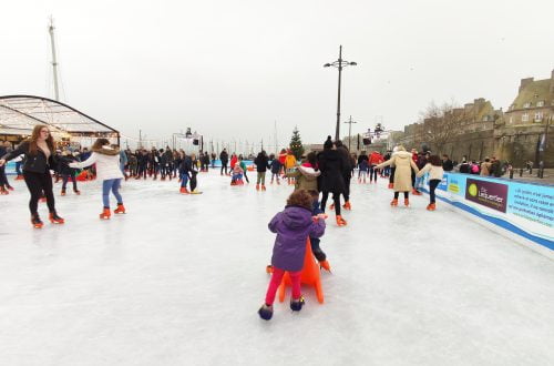 Saint-Malo, pista de hielo de navidad