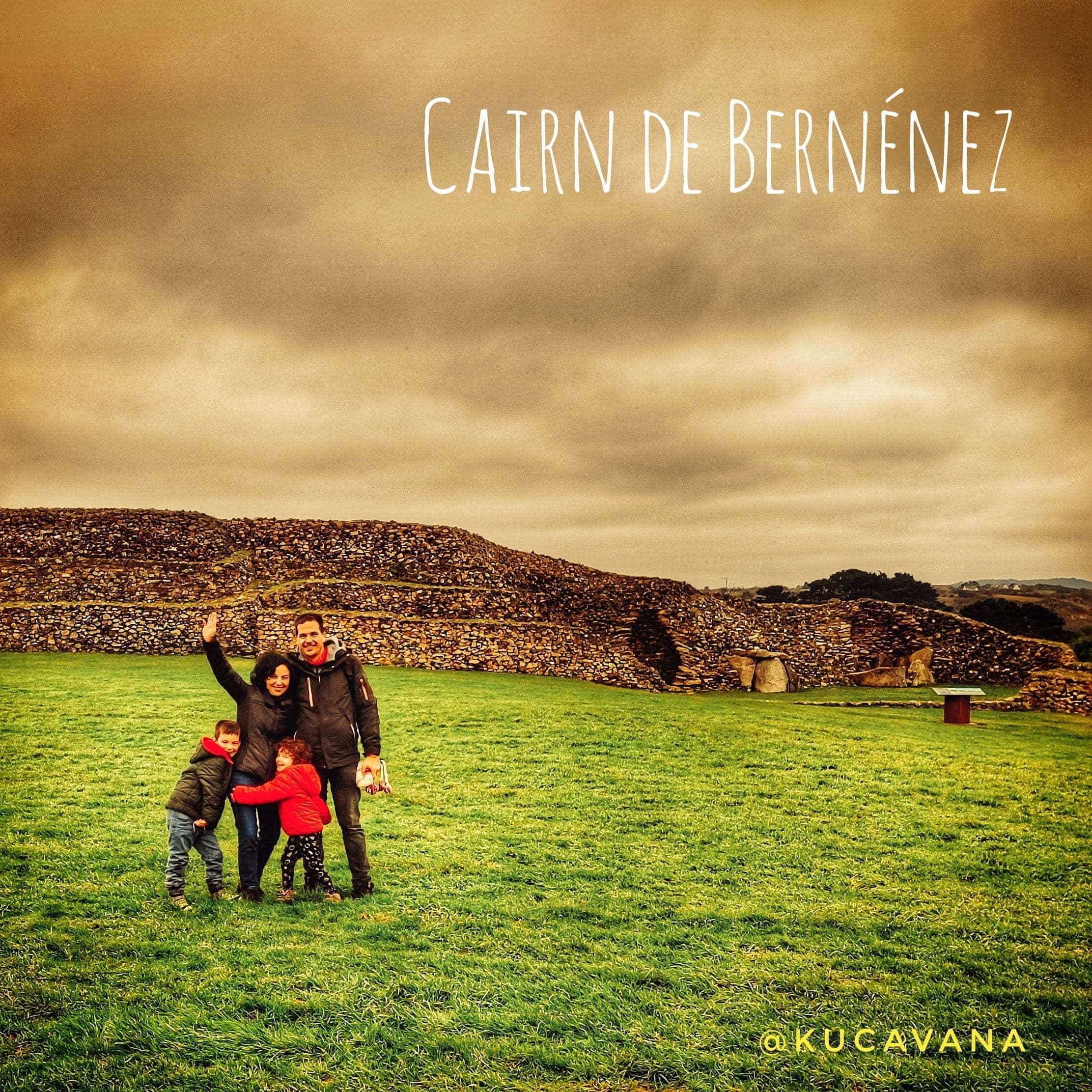 En este momento estás viendo El Cairn de Barnénez, en la Bretaña Francesa, el monumento prehistórico más antiguo de Europa