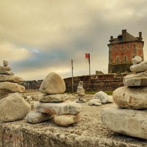 Camaret sur mer, sein Fischereihafen und der Bauvan-Turm