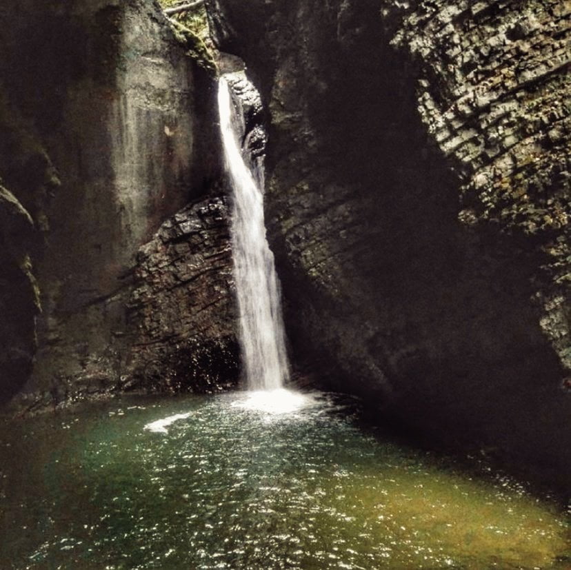 Eslovênia de motorhome, aqui a cachoeira de Ko Kodjak