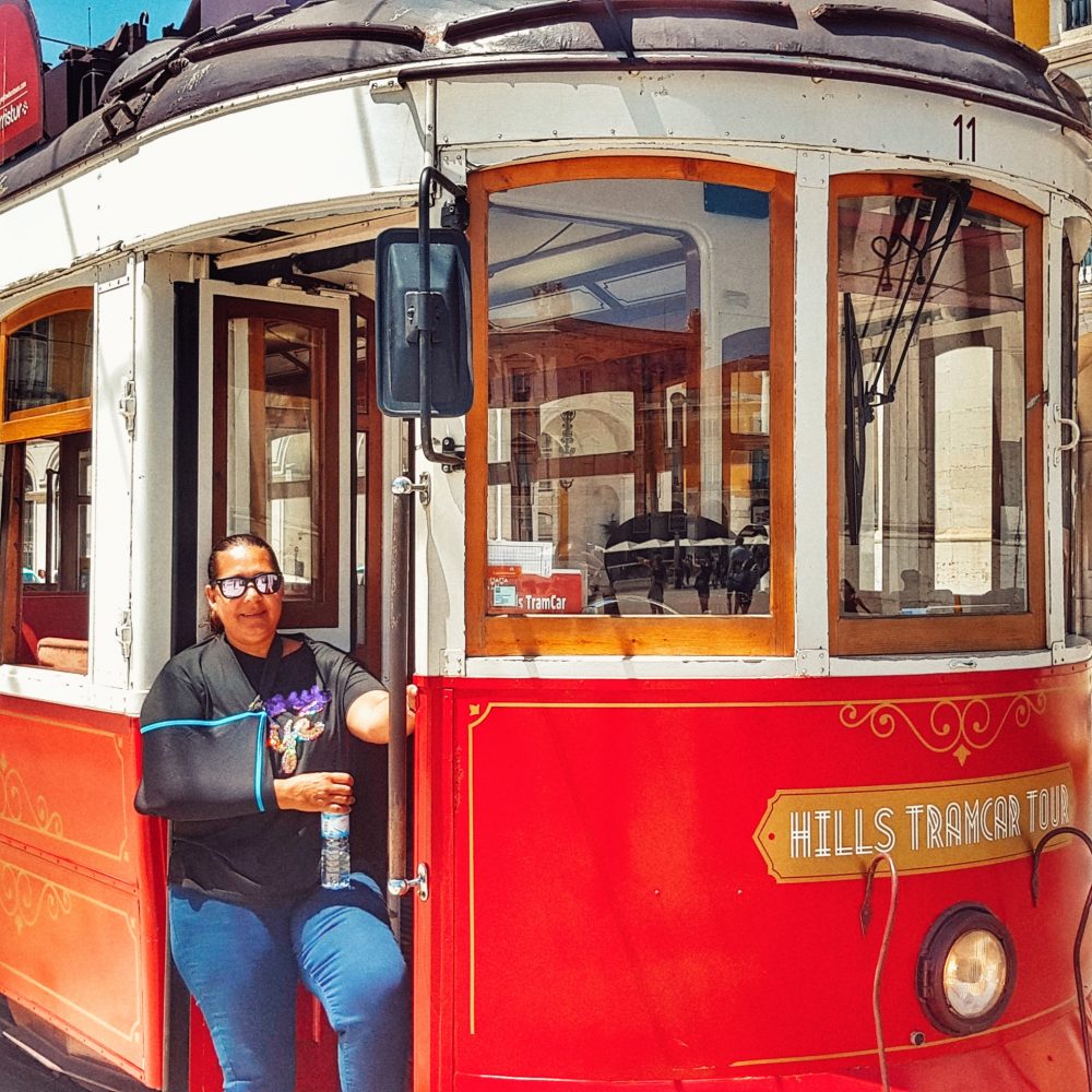 Auf einer Strecke durch Portugal in einem Wohnmobil