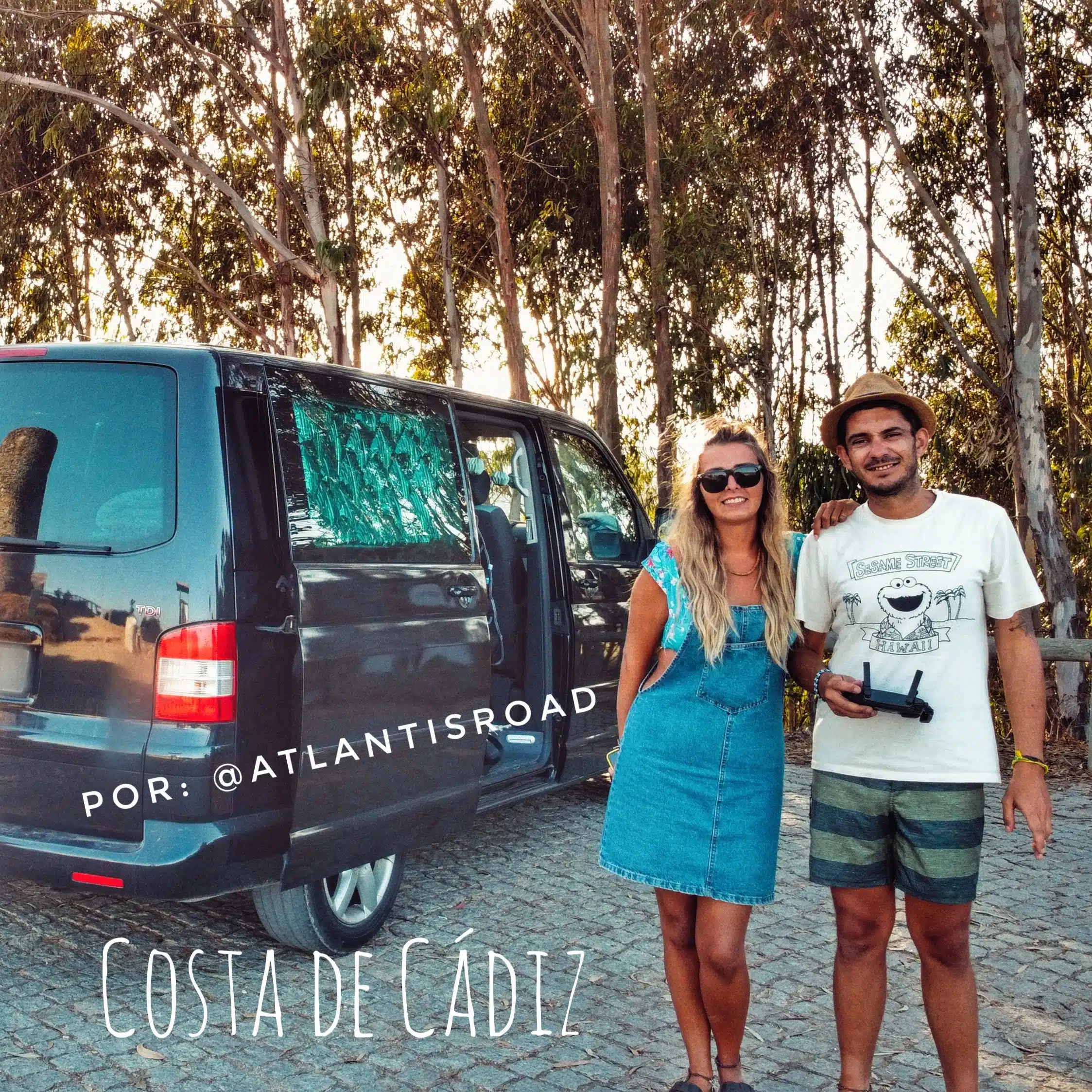 En ce moment, vous voyez Route le long de la côte de Cadix en camping-car par @atlantisroad