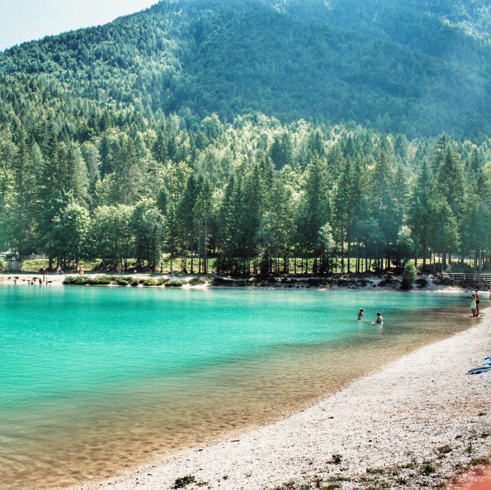 Kransja Gora (Jezero Jasna) de ruta por Eslovenia en autocaravana