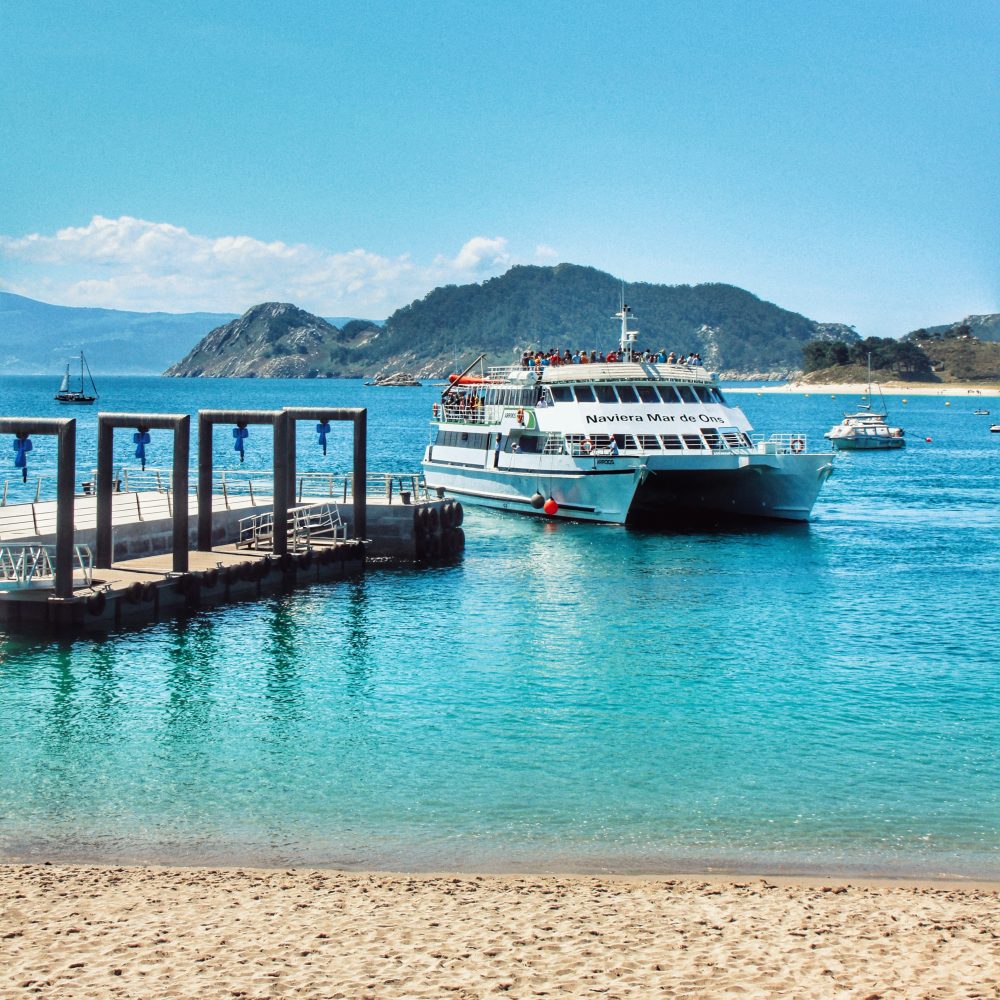 Cies Islands by motorhome. Ferry