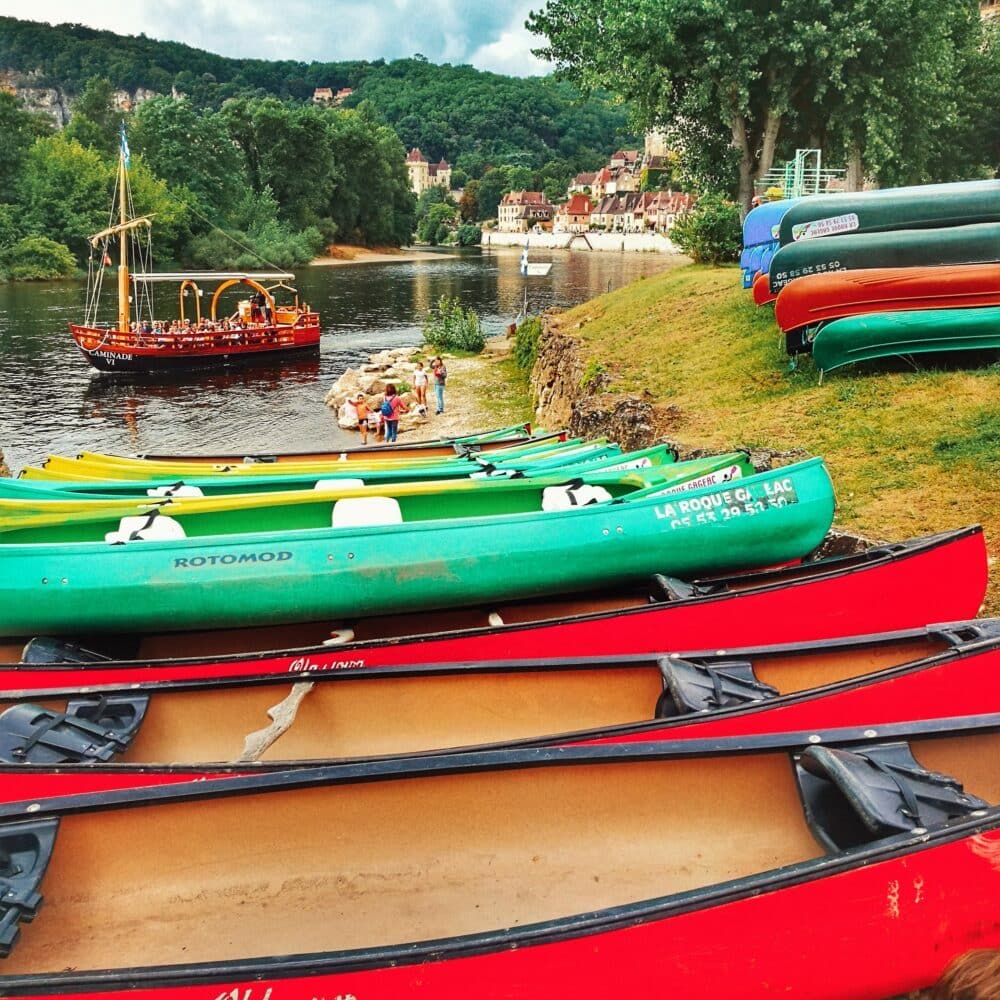 Périgord à voir: Canoës - La Roque Gageac