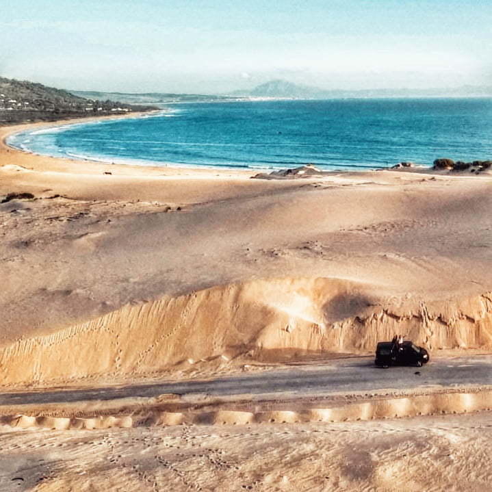 Cadiz en furgoneta: dunas de valdevaqueros situada en la playa de punta paloma, Tarifa