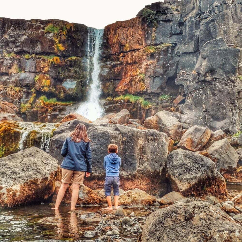 Island mit dem Wohnmobil mit Kindern