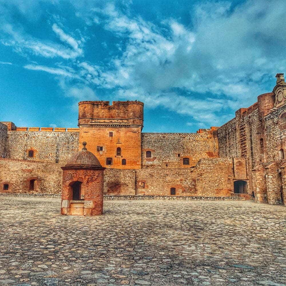 Forteresse de salses en autocaravana