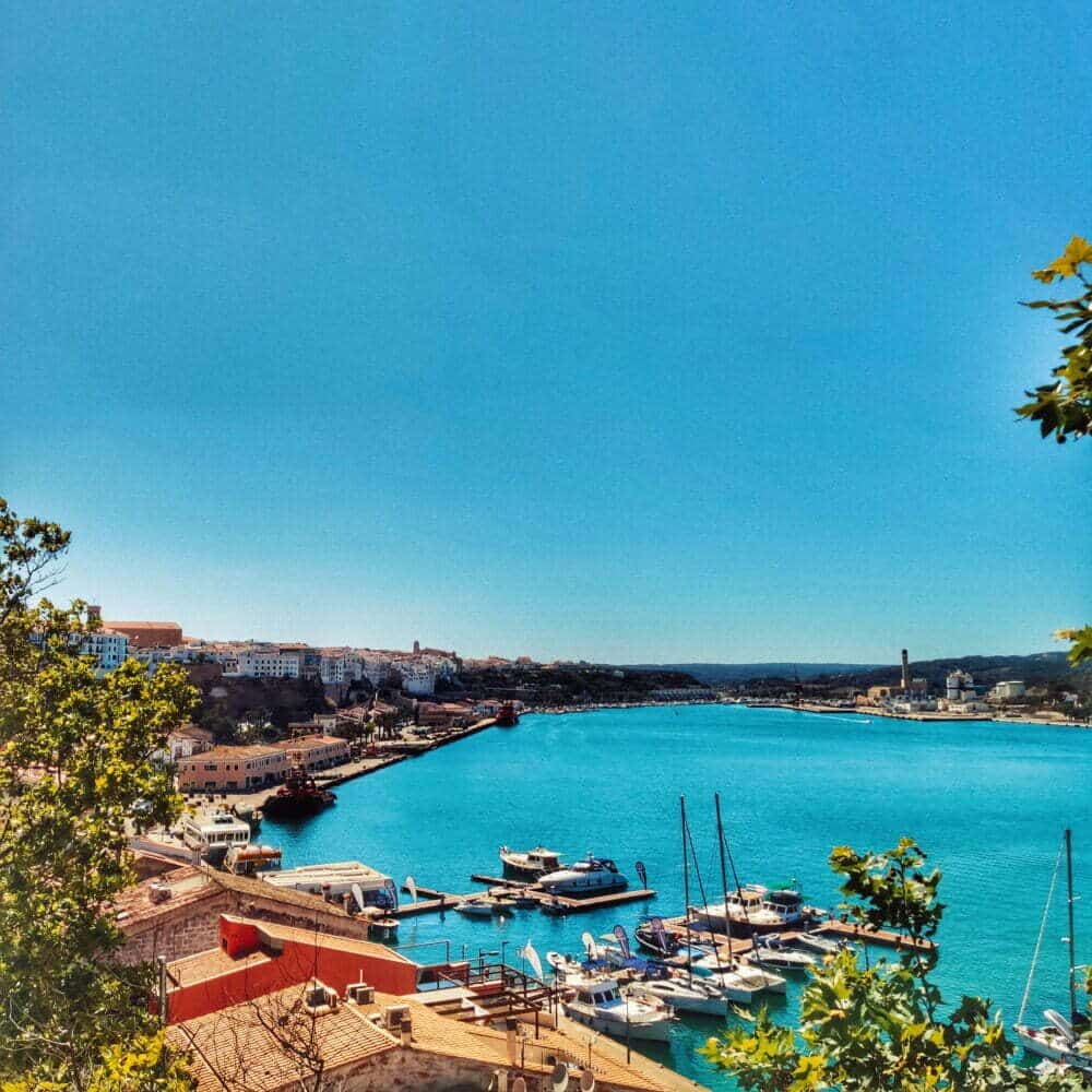 Puerto de Mahó, un pueblo pirata