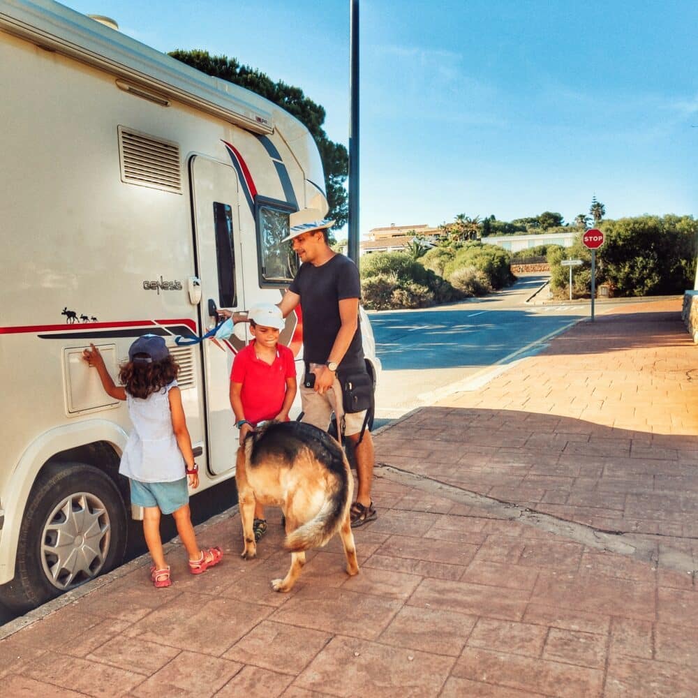 Benibequer Vell estacionamiento autocaravana