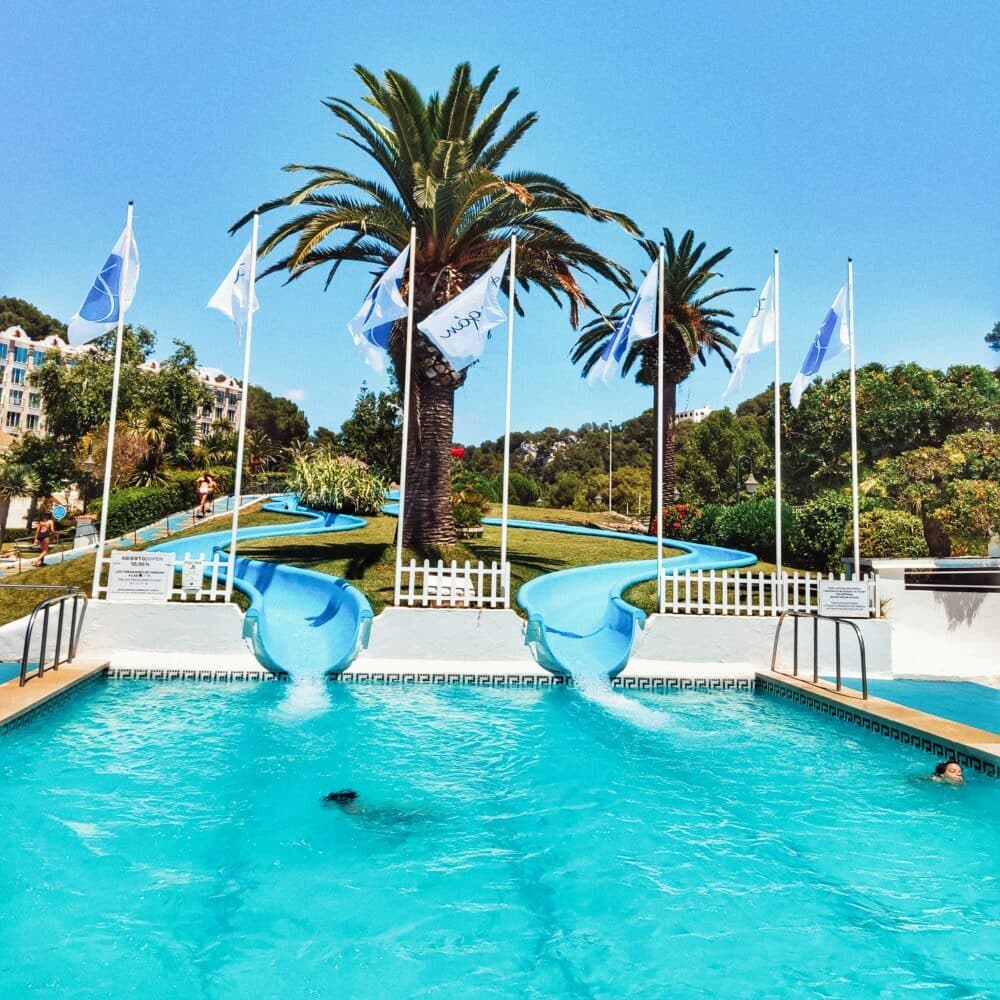 Ristorante Toboganes de Cala Galdana con bambini