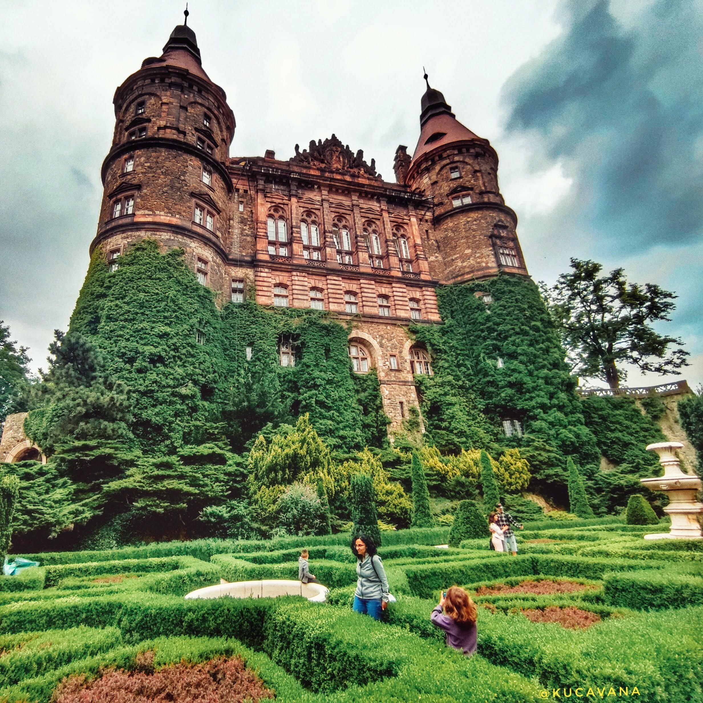 En aquest moment estàs veient El Castillo de Ksiaz: 400 habitacions i unes vistes impressionants!