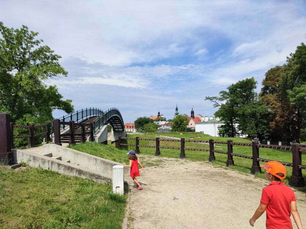 Uno de los puentes de los enamorados de Zamosc