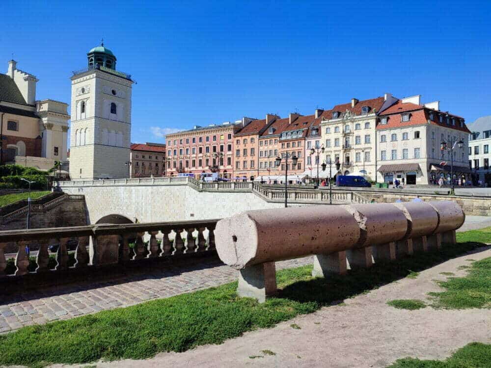 Antike Säule von Sigismund, die beim Warschauer Aufstand getötet wurde