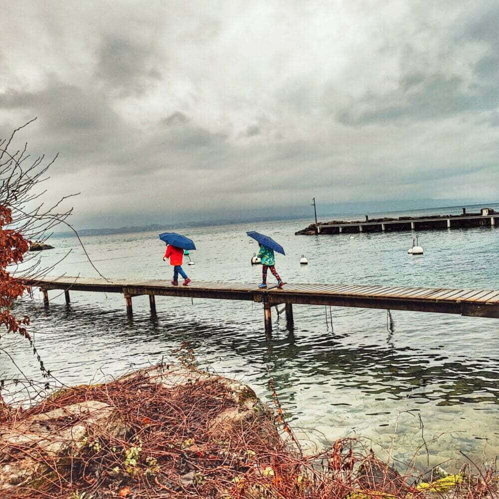 Gehweg zum Alten Hafen von Yvoire