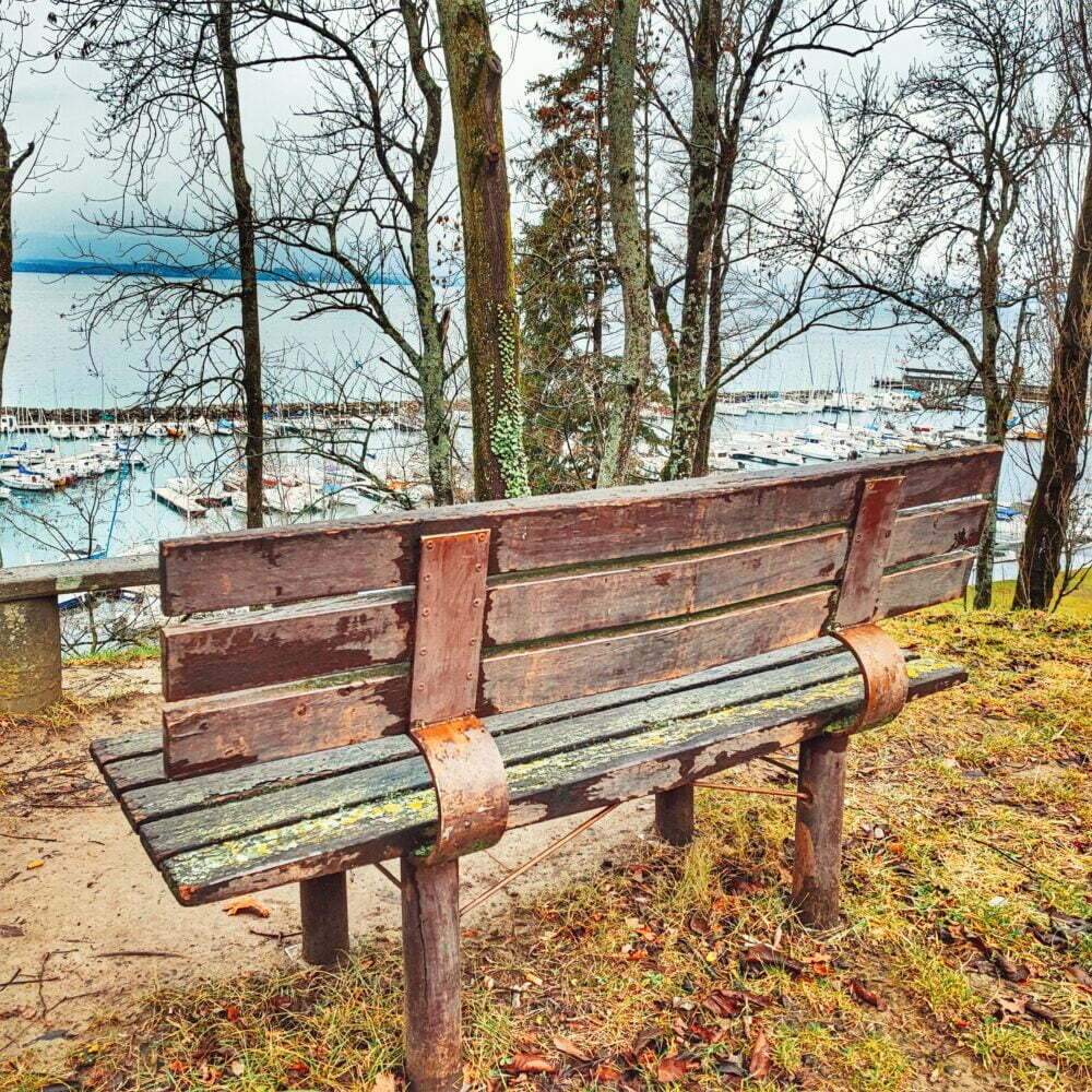 Die beste Bank in Yvoire, um den Lac Leman zu sehen