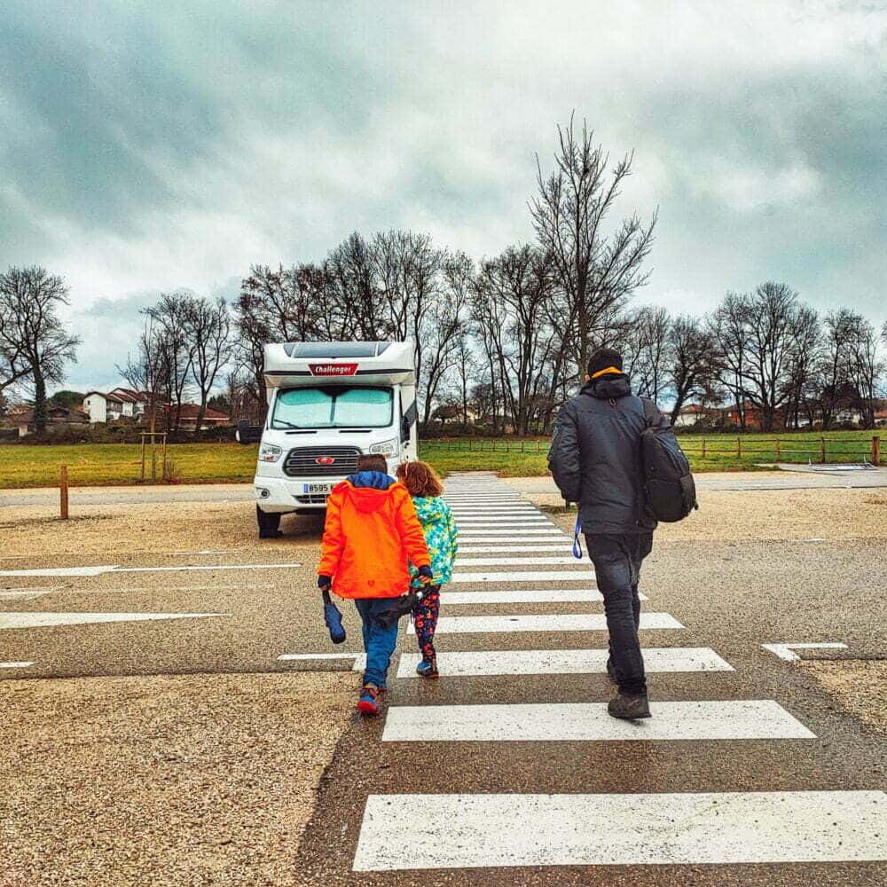 Estacionamento de autocaravanas em Yvoire