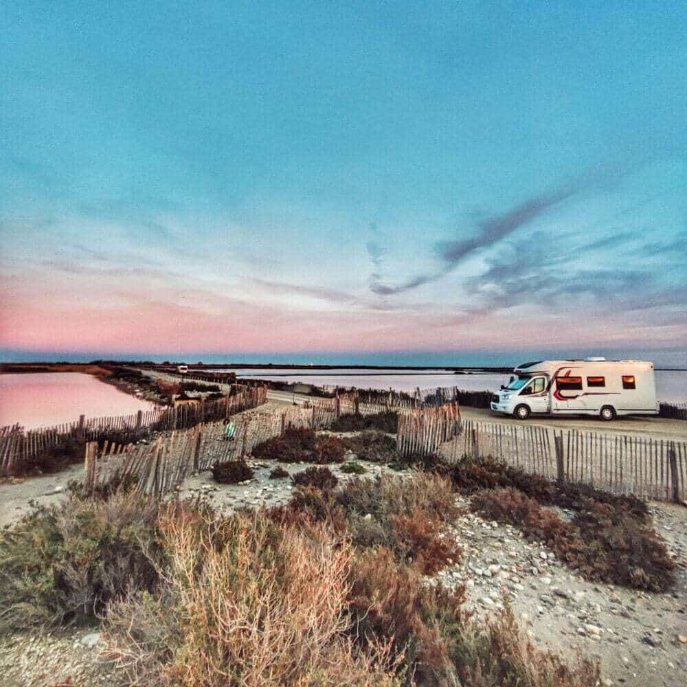 Pernocta en el Parque Natural de la Camarga en autocaravanan o furgoneta