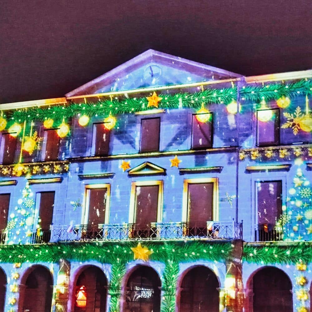 Espectáculo de luz y música en el ayuntamiento de Thonon les bains