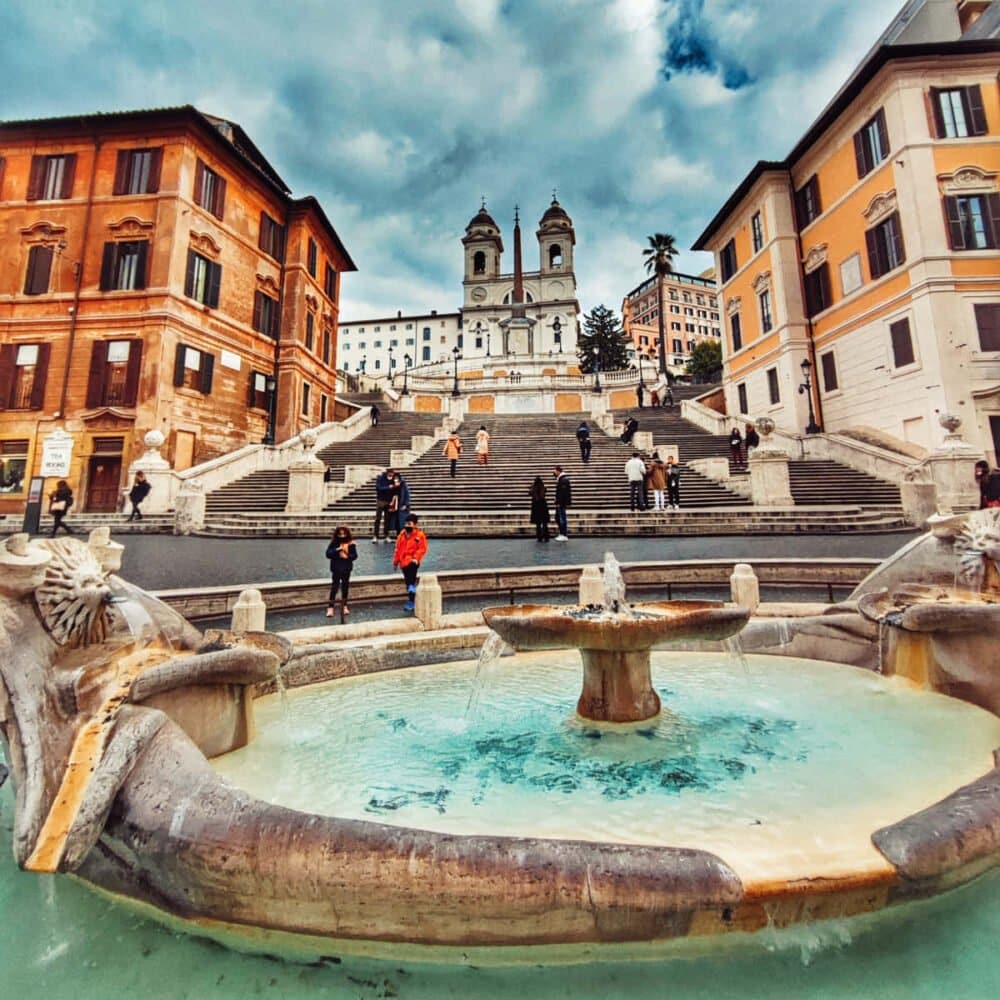 Piazza di Spagna e la spettacolare scalinata di Trinitat di Monti a Roma con i bambini