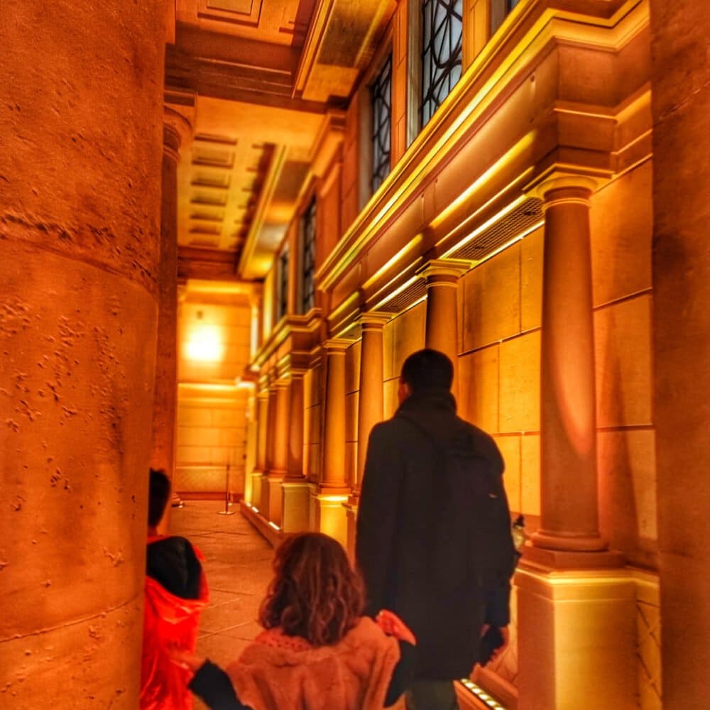 Tempio di Adriano con accesso libero e aperto vicinissimo al Pantheon