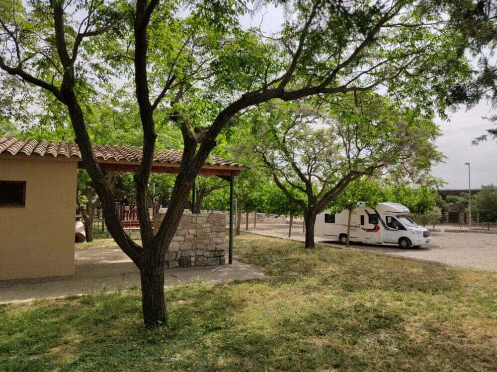 La nostra autocaravana vista des de dalt a l'àrea de Belianes (Catalunya)