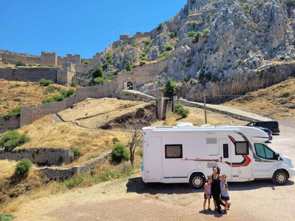 Nosso motorhome em Corinto, Grécia