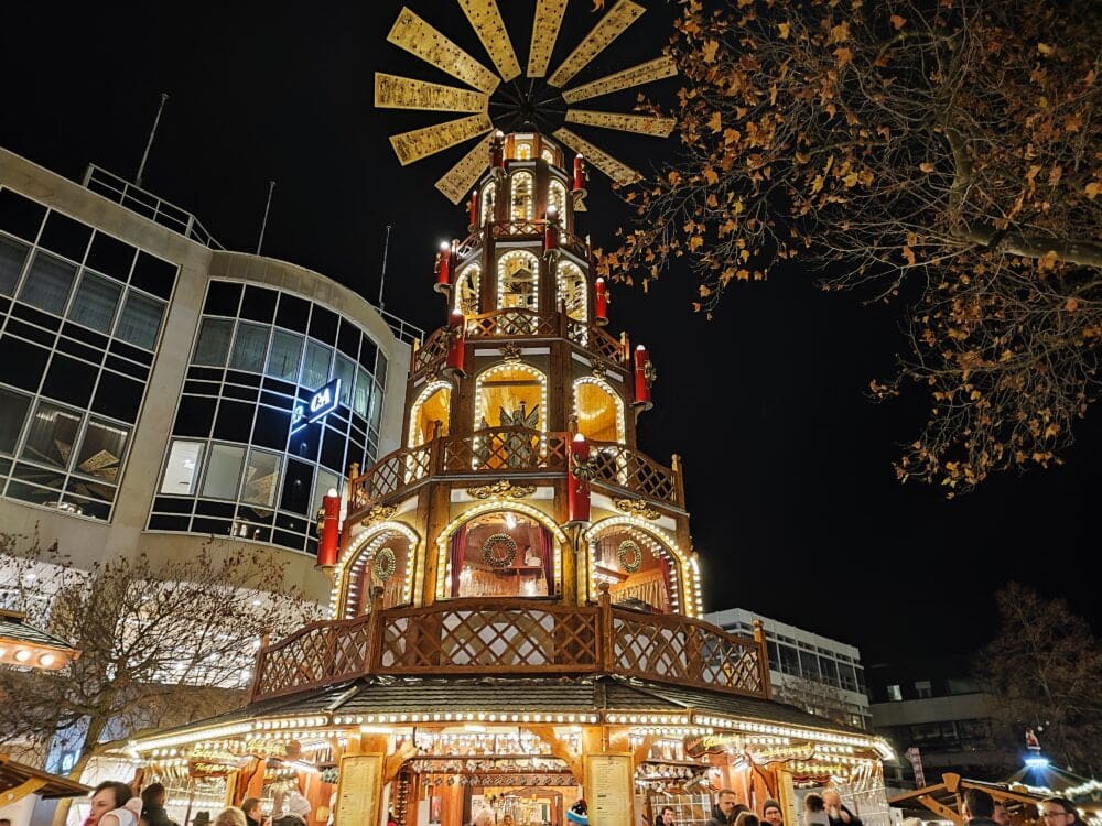 Torre della fortuna al mercato delle pulci d'oro di Pforheim