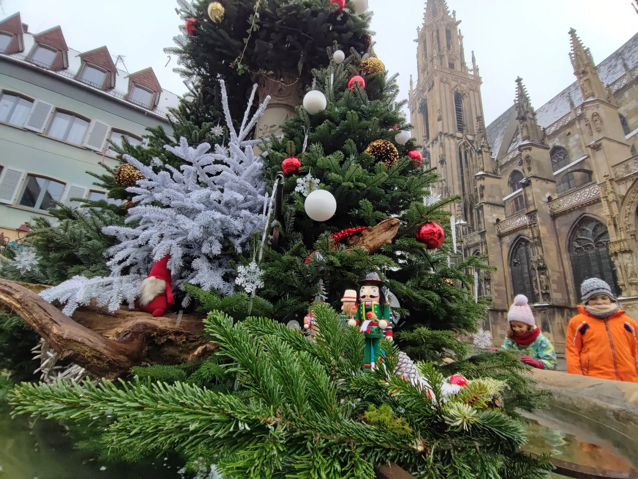 Stai visualizzando l'Alsazia in camper a Natale: consigli, mappa, percorso e altro ancora