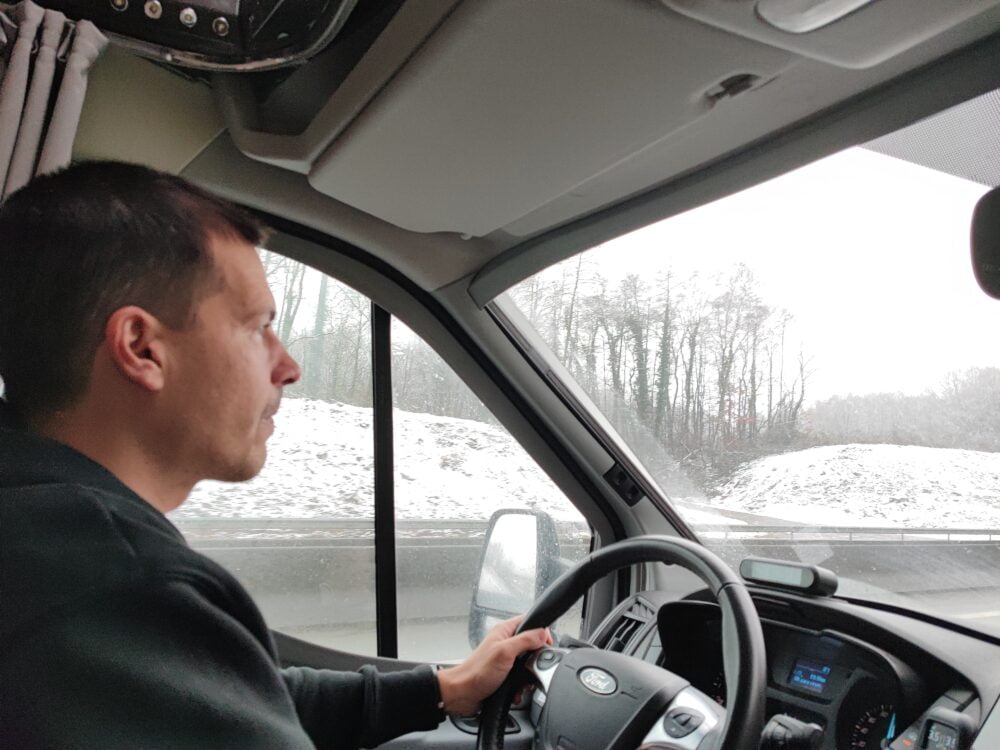 En route à travers l'Alsace en camping-car à Noël