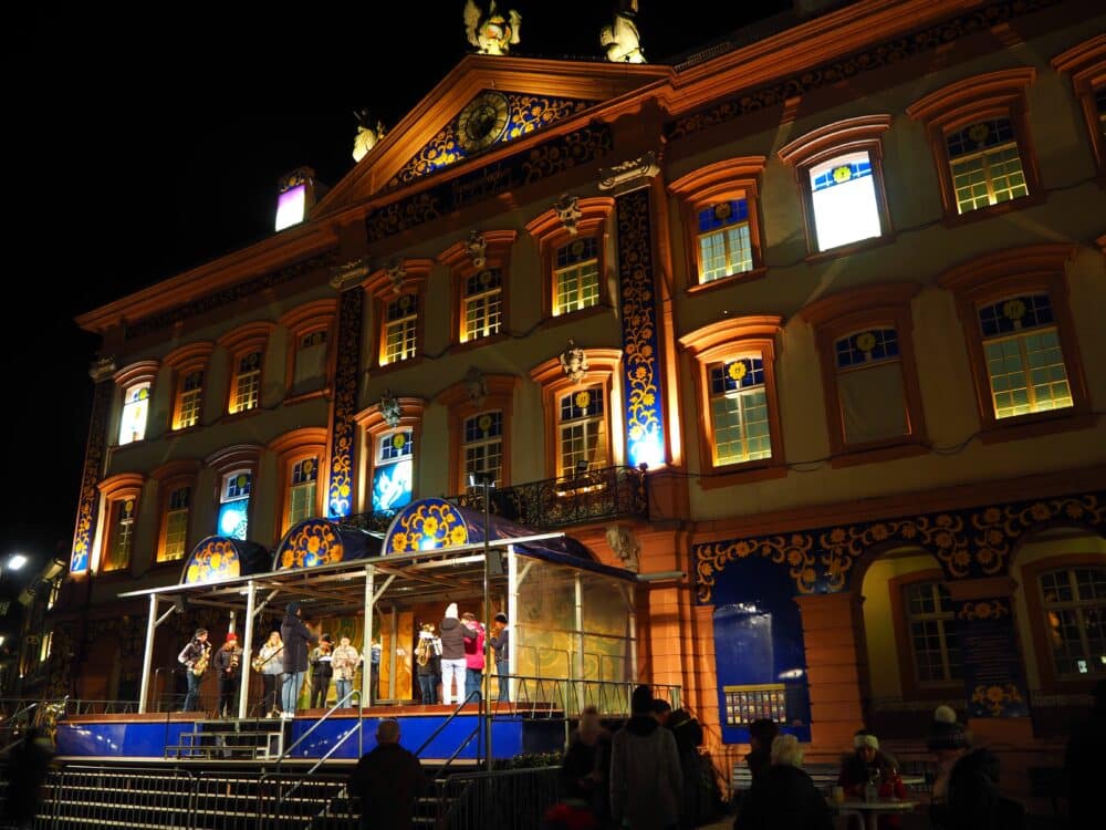 O maior Calendário do Advento do mundo na Prefeitura de Gengenbach