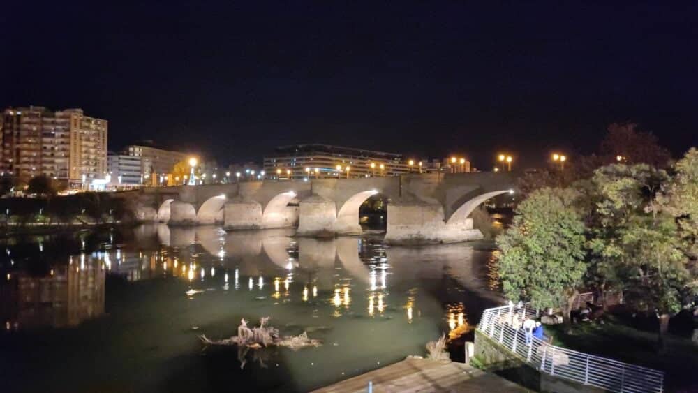 Puente de piedra romano de Zaragoza
