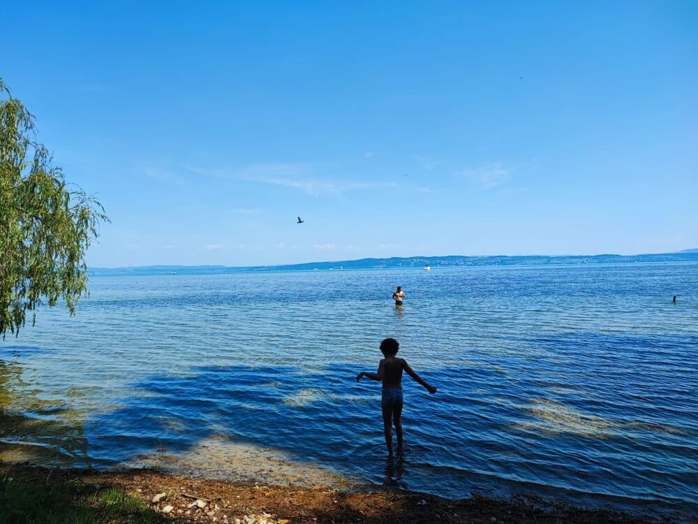 Mergulhe no Lago Constança no meio do nosso estágio 2