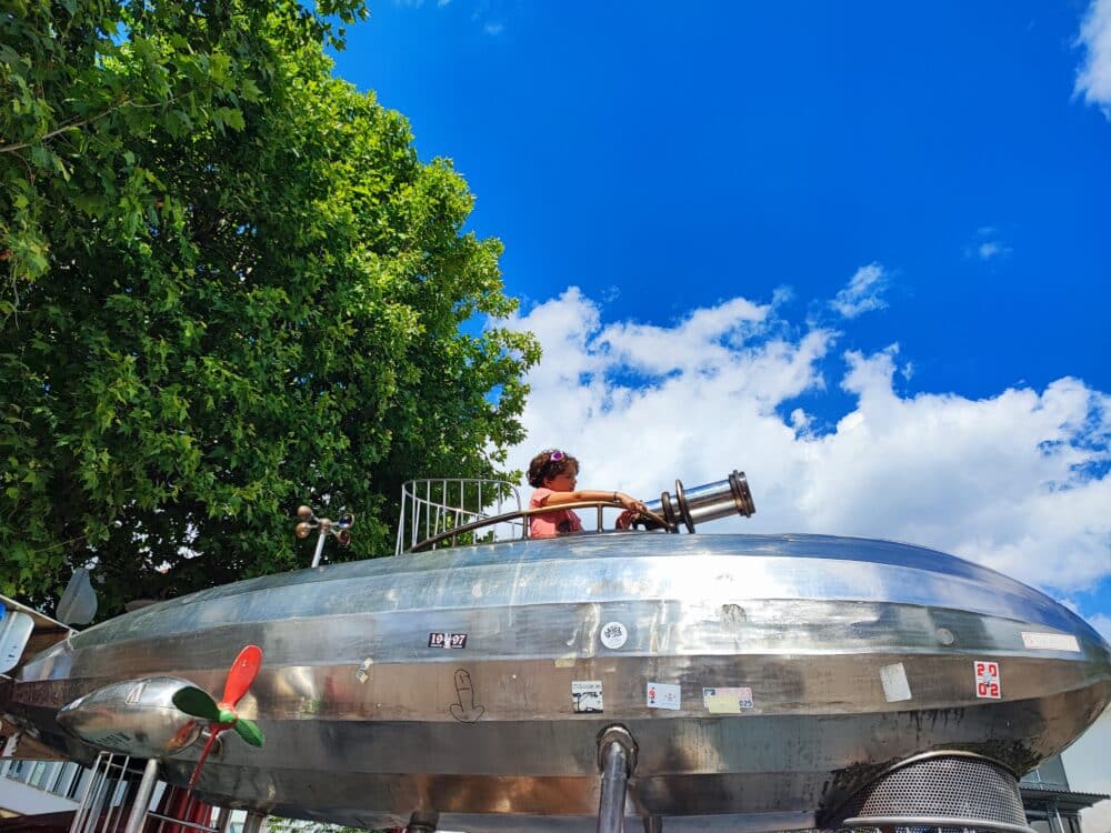 En Friedrichshafen, la ciudad del Zeppeling. Aquí en un zeppeling de un parque infantil de la ciudad.