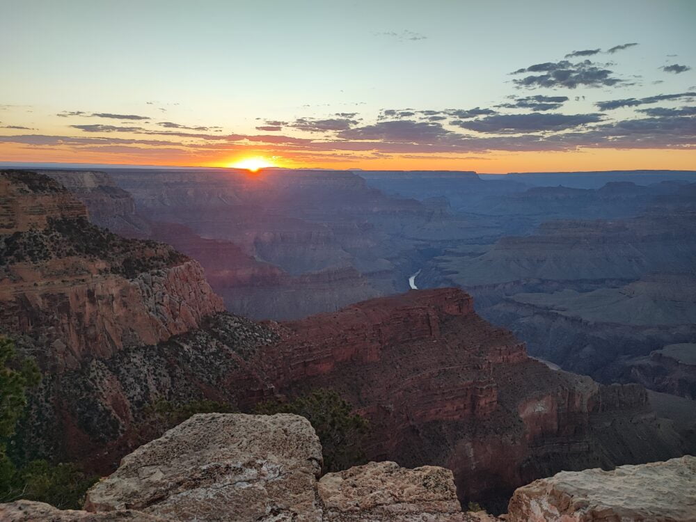 Hopi Point, uno de los miradores del Gran Cañón más espectaculares para ver el atardecer