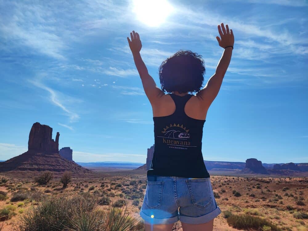 El sol que abrasa en el Valle de los Monumentos