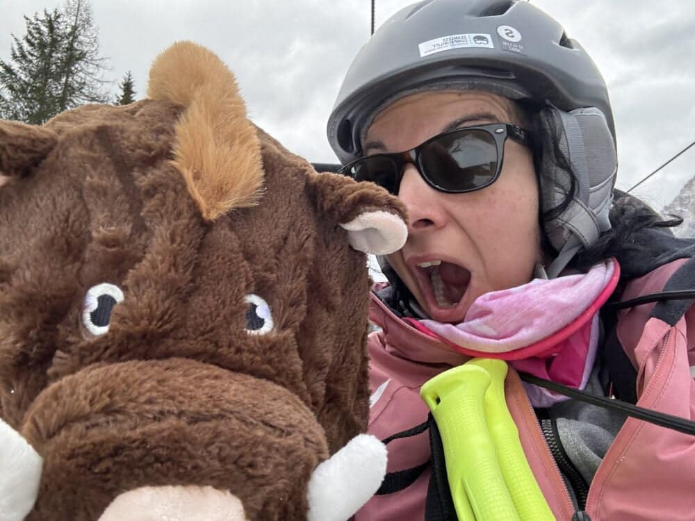 Io con Arnau in seggiovia in Val di Fassa