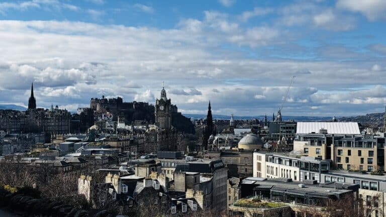 Edimburgo, vistas desde Calton Hill , imprescindible en Edimburgo con niños que ver