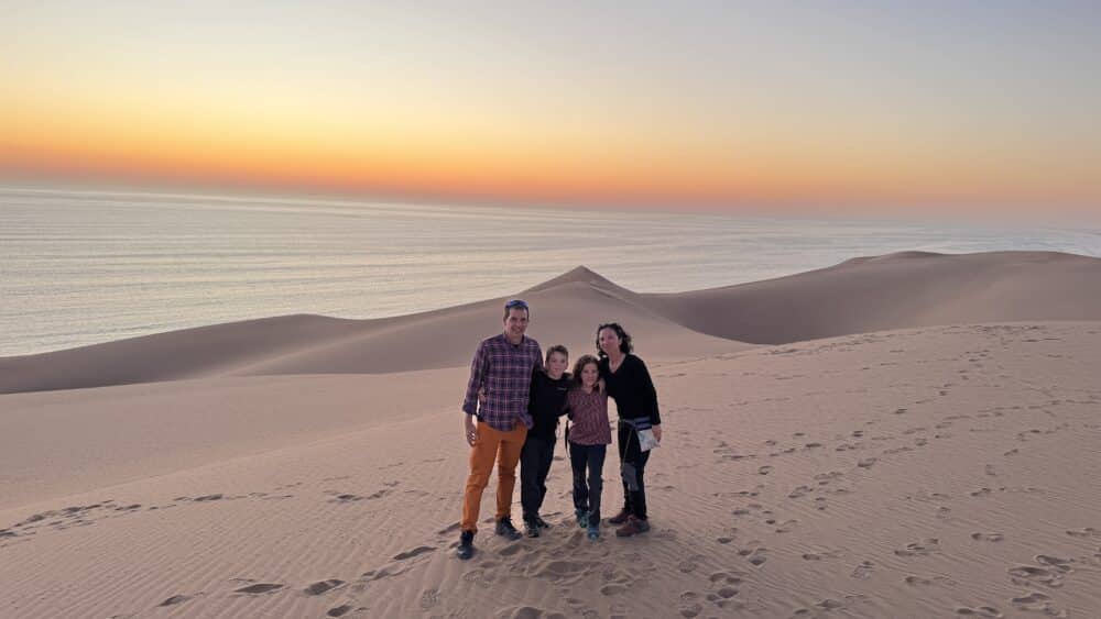Em el Sandwich Harbour on les dunes s'ajunten amb el mar a Namíbia