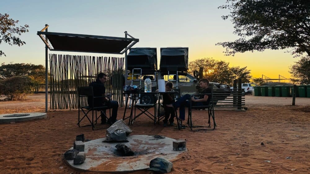 Unser Camp im Olifantsrus Camp während einer Selbstfahrer-Safari im Etosha-Nationalpark in Namibia